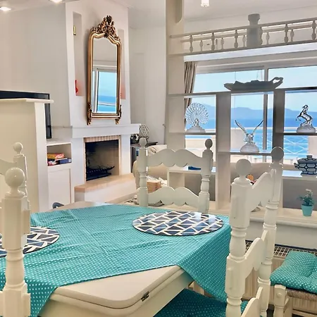 Blue Pier Apartment